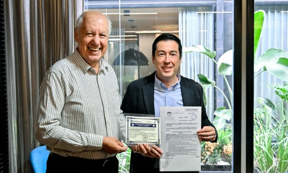 NARDINI HIZO ENTREGA DE LA HABILITACIÓN A LA AMPLIACIÓN DE LA PLANTA DE NEVARES